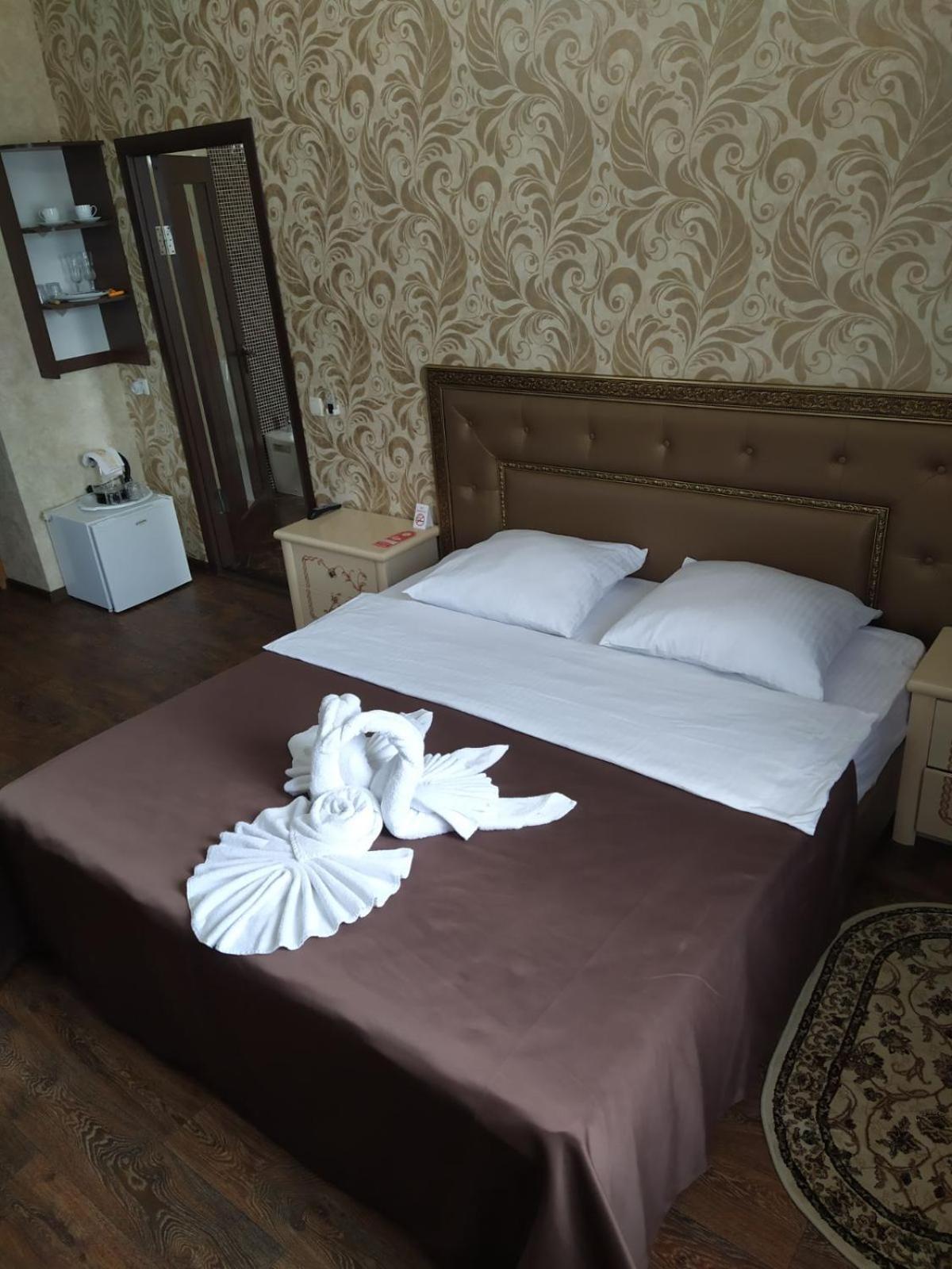 Uman Hotel Экстерьер фото